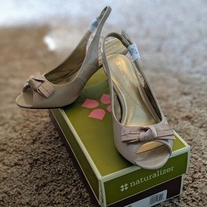 Naturalizer Barker (Taupe color) size 6.5